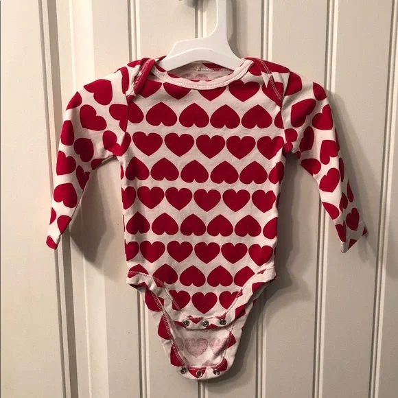Old Navy Red Heart Print Kids Bodysuit - Picture 1 of 3
